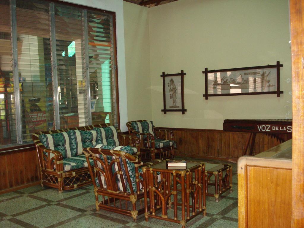 Hotel Jaguar Inn Tikal Exterior foto